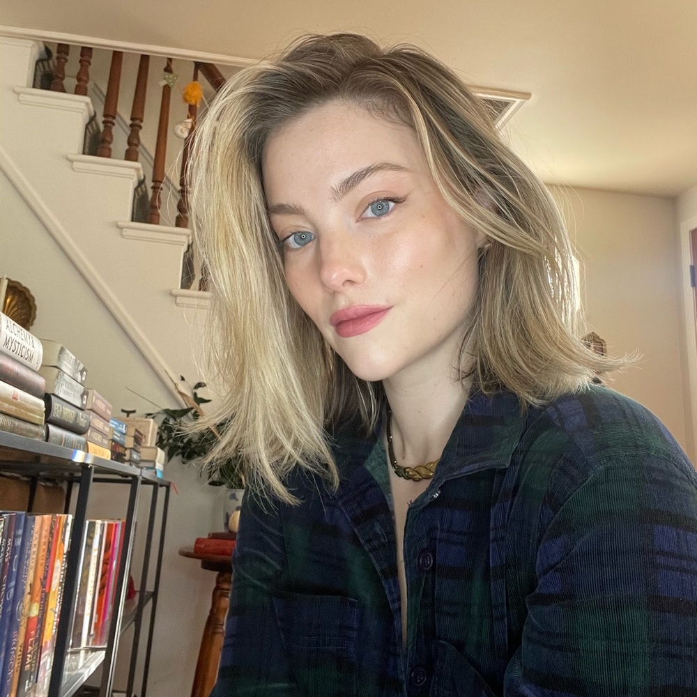 Meet your Posher, April